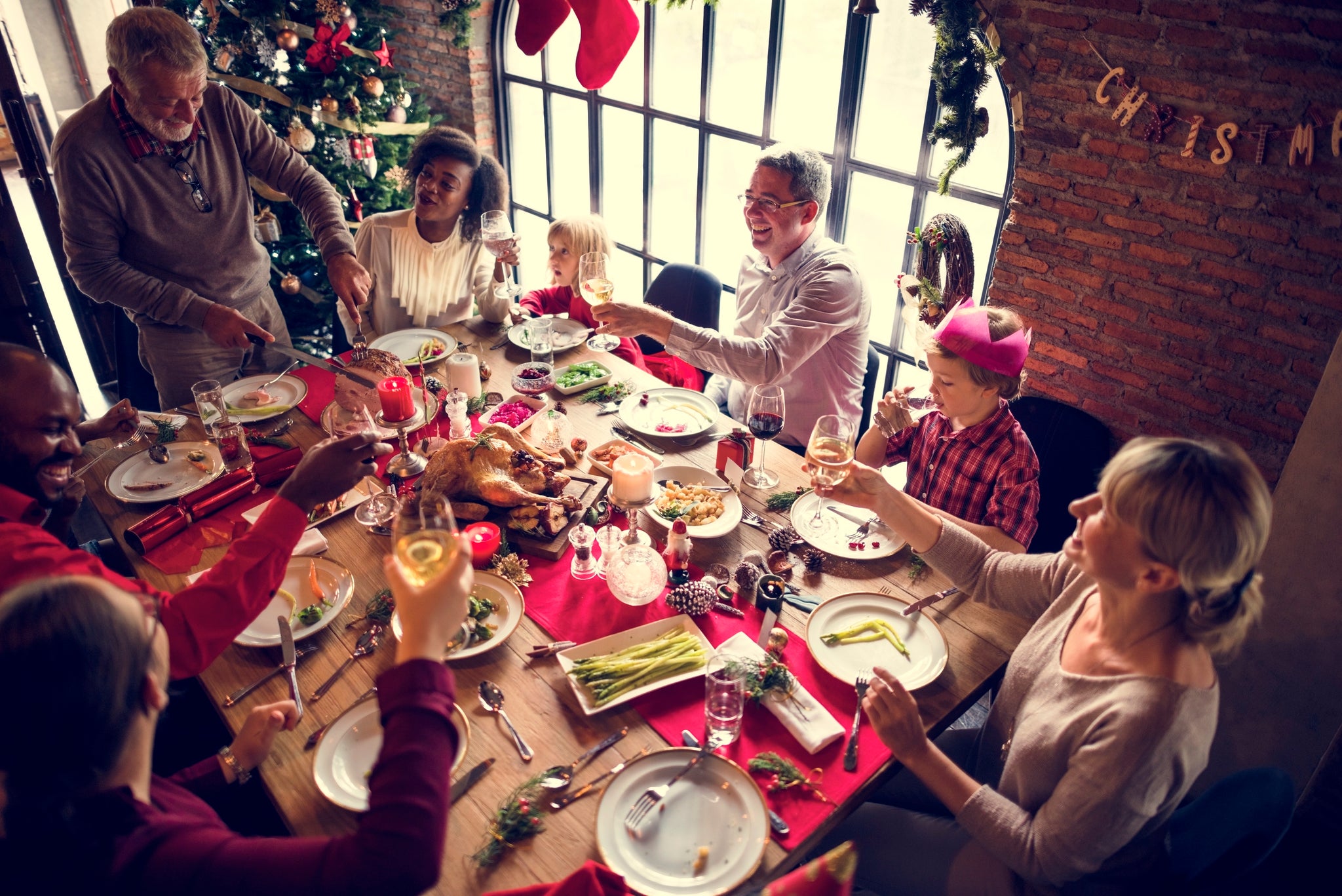 Decoding the Traditional British Christmas Meal: Tips for a Healthy and Gut-Friendly Holiday Season